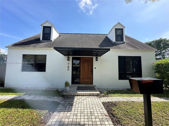 Building Photo - 742 NW 50th St