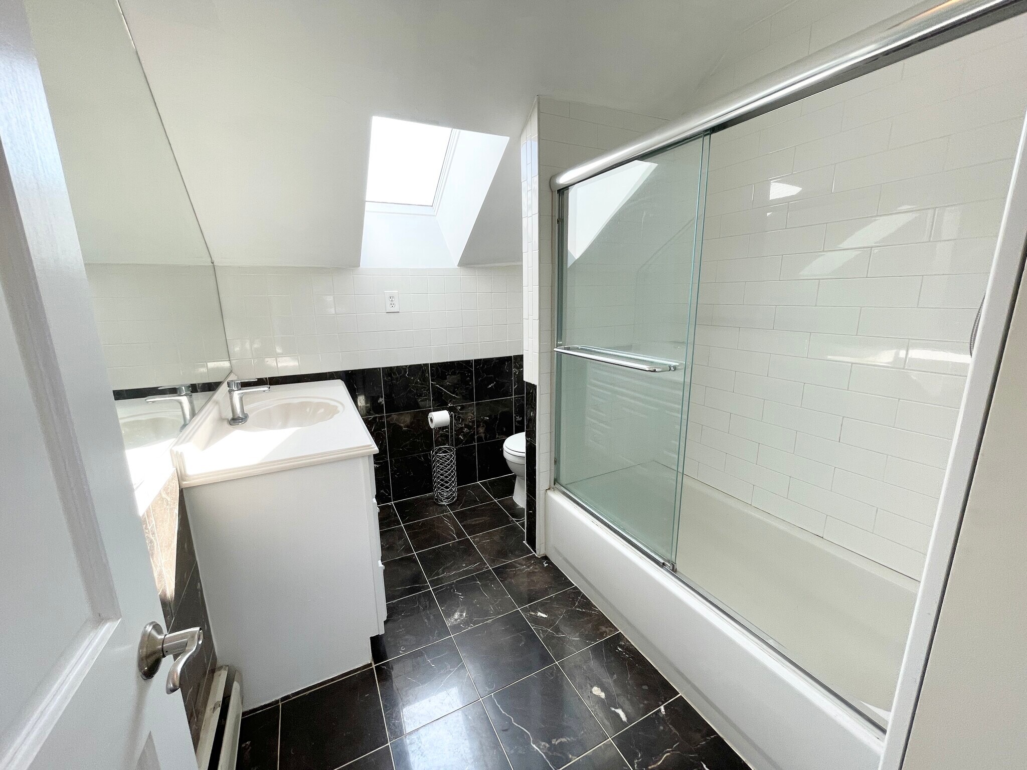 Building Photo - 416 Massachusetts Ave