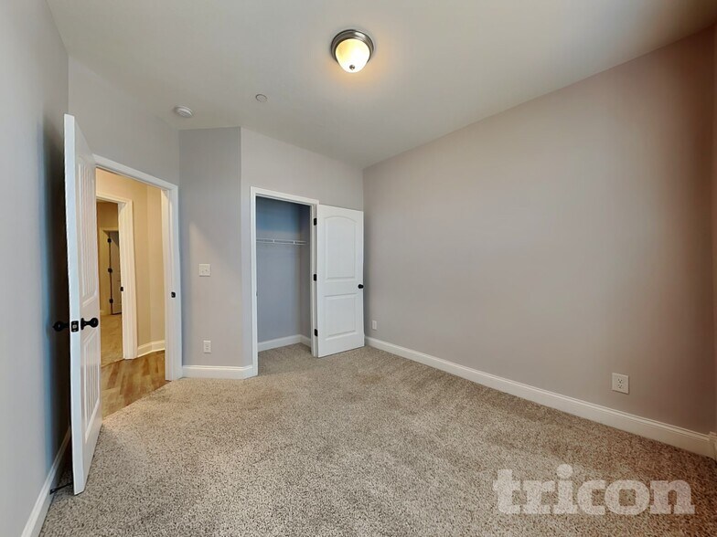 Building Photo - 364 Preakness Cir