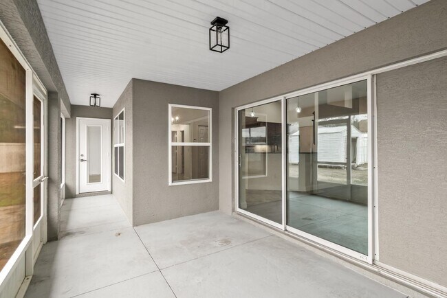 Building Photo - 8511 SE 158th Pl