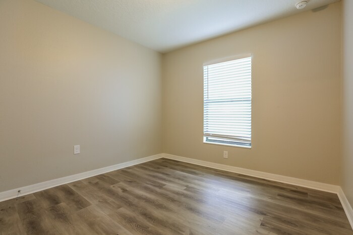 Building Photo - 844 Chatham Walk Dr