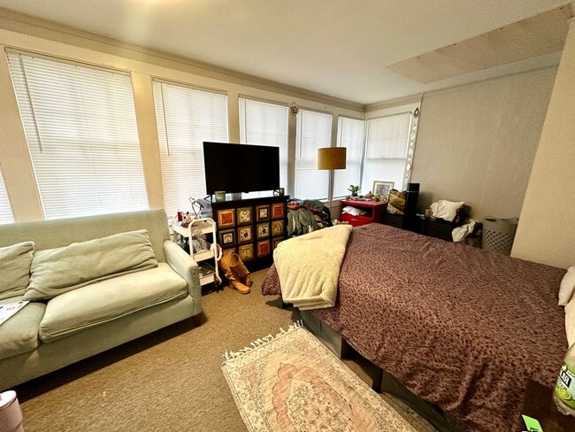 Building Photo - 314 North St