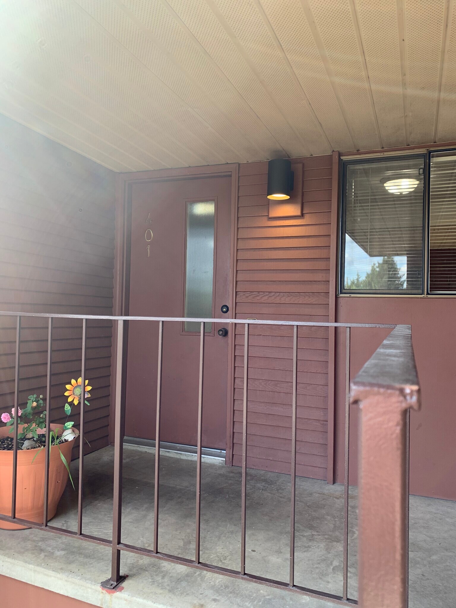 Building Photo - 107 La Villa Dr