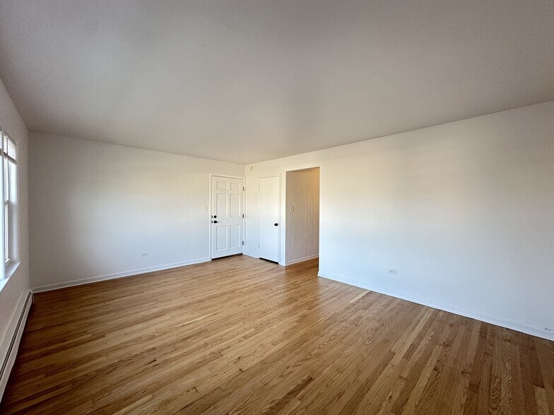 Building Photo - 1812 N 20th Ave