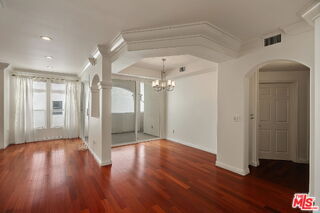 Building Photo - 11737 Goshen Ave