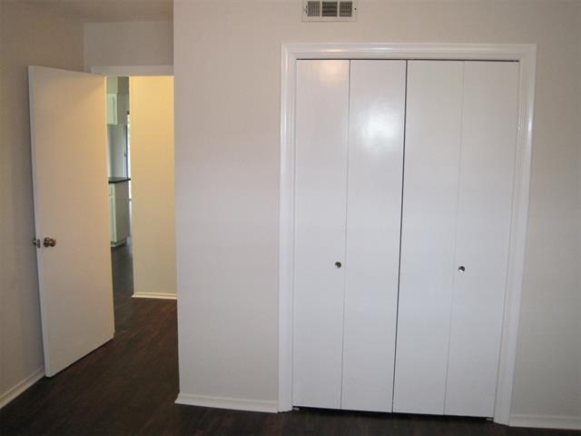 Building Photo - 6545 Ascot Ln