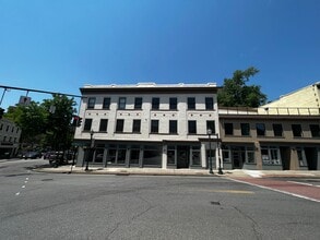 Building Photo - Busy Corner