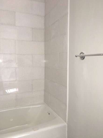 Building Photo - N53W34396-W34396 Rd Q