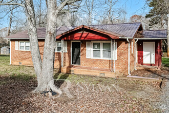 Building Photo - Cute 3BR Home for You