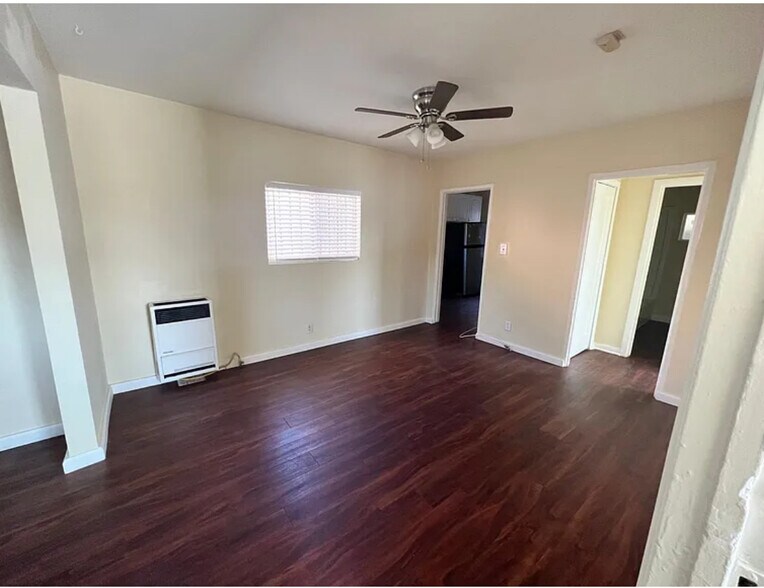 Building Photo - 3525 Hillview Pl