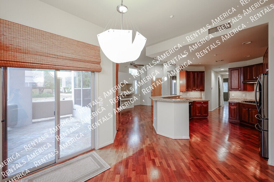 Building Photo - 7402 Hum Rd