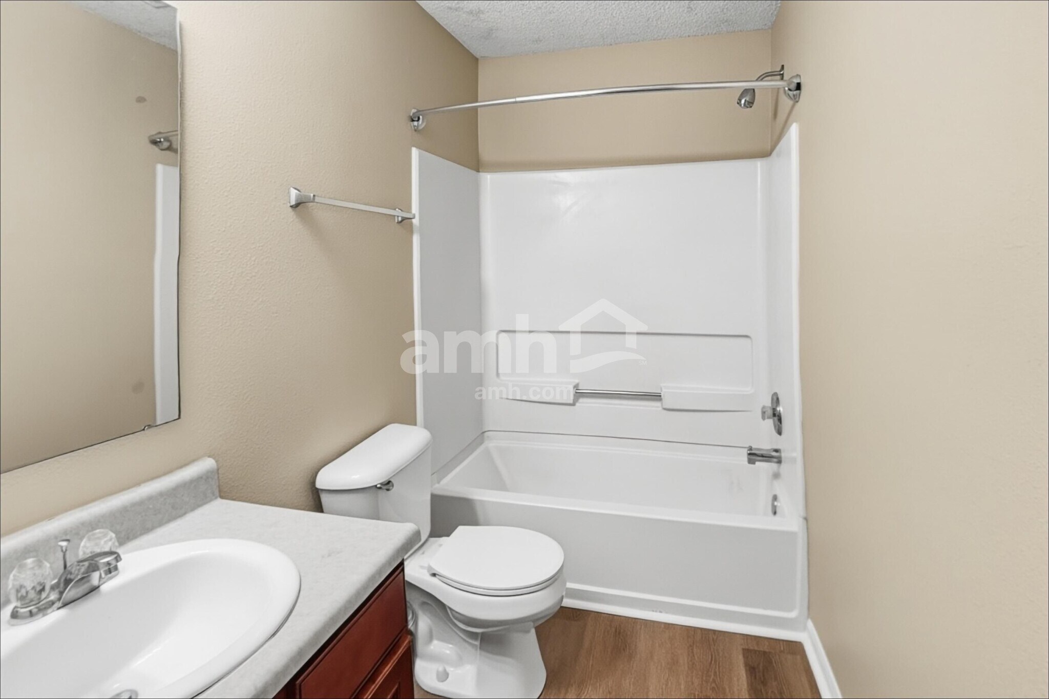 Building Photo - 2136 Olympia Dr