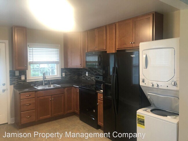 Building Photo - 2 br, 1 bath House - 3746 Dresden Dr E