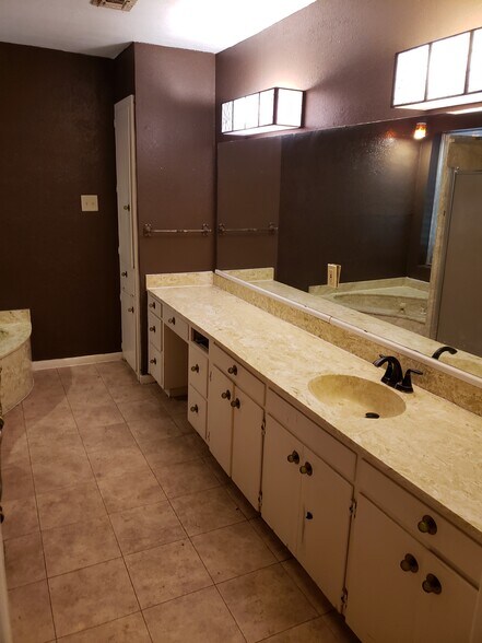 Building Photo - 4809 Goldeneye Dr
