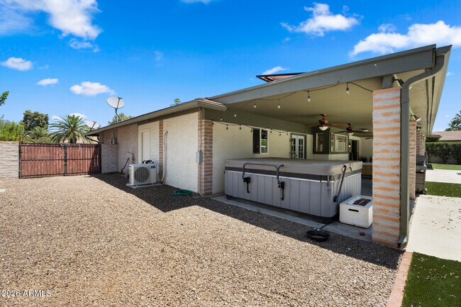 Building Photo - 5449 E Larkspur Dr