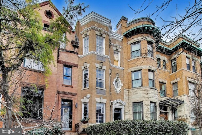 Building Photo - 1724 21st St NW