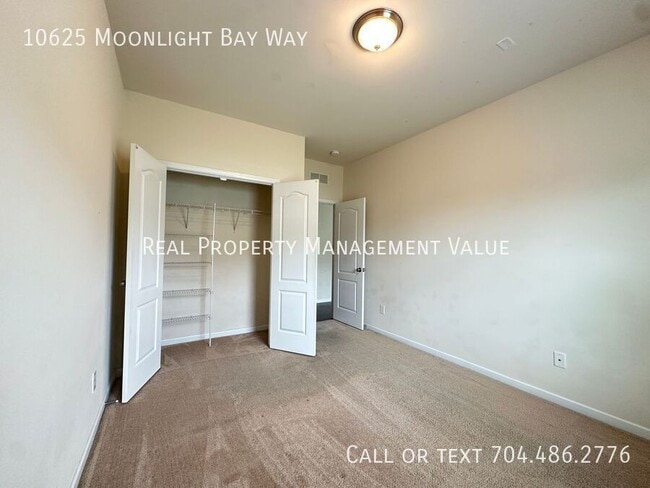 Building Photo - 10625 Moonlight Bay Wy