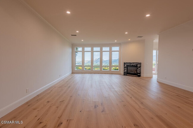 Building Photo - 2390 Crombie Ct