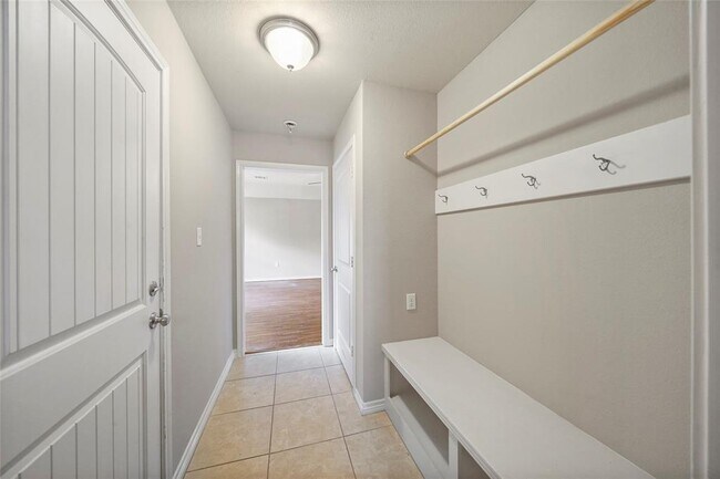 Building Photo - 14876 Cetus Ct