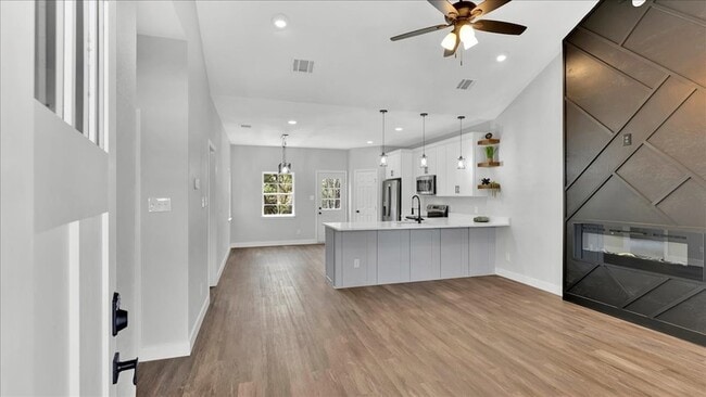 Building Photo - 248 Brushy Crk Trl