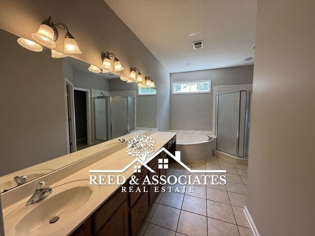 Building Photo - Luxurious 2-Story Cordova Home with Beautiful Entry Way!!!!