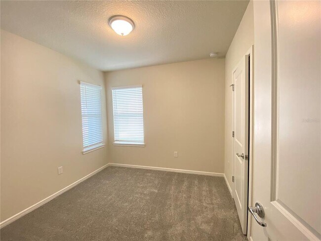 Building Photo - 2110 Charming Ave