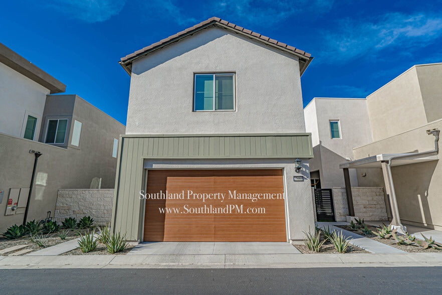 Building Photo - 27081 Amber Sky Wy