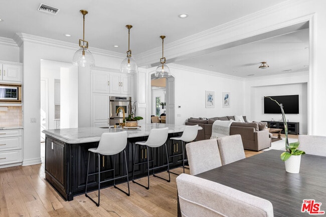 Building Photo - 25490 Prado De Las Bellotas