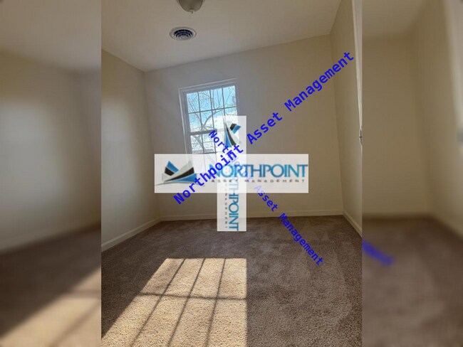 Building Photo - Spacious Updated 3BR 3BA Townhome w/ New Deck & Fenced Yard in Elkridge