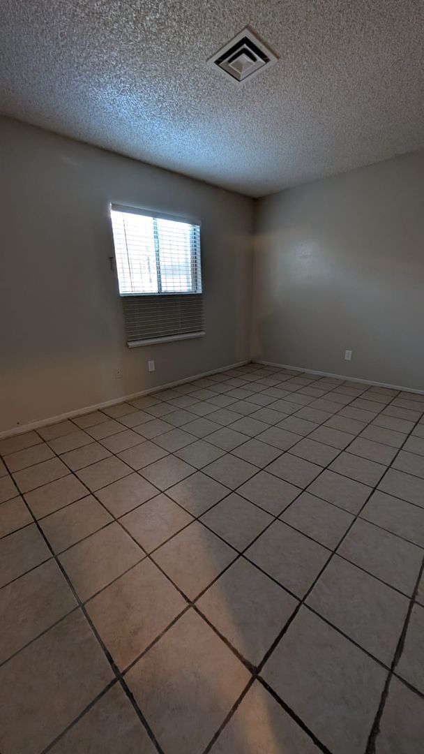 Building Photo - magn2524(NLV-W)  (PRB)