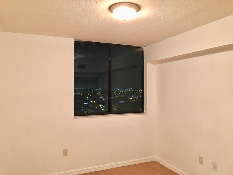 Building Photo - 4242 NW 2nd St