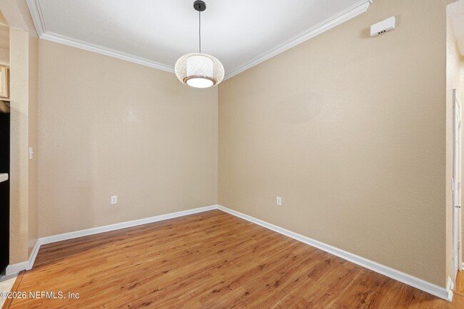 Building Photo - 3938 Hendricks Ave