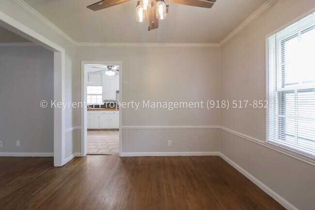 Building Photo - 3322 E 23rd St