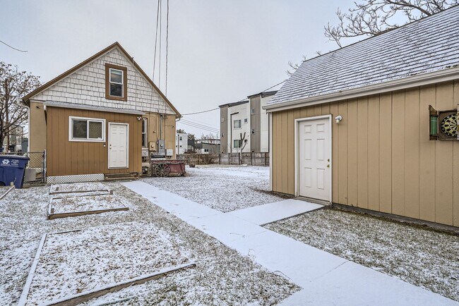 Building Photo - LOCATION! Blocks to Bronco's Stadium, light rail, park, Sloan's Lake.  ALL Utilities Included! Ov...