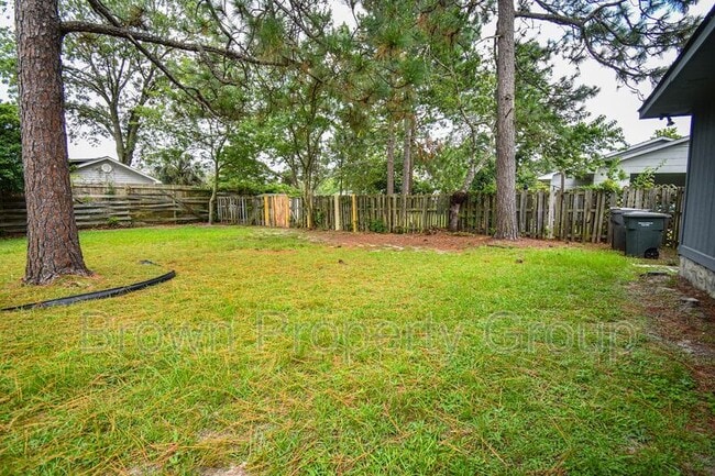 Building Photo - 6208 Birchbrook Dr