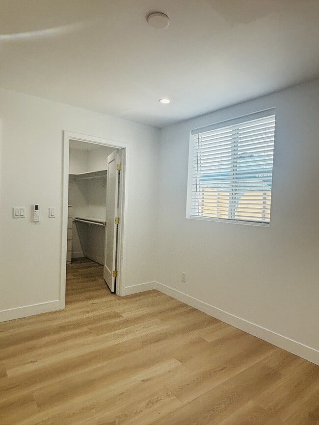 Building Photo - 1724 260th St