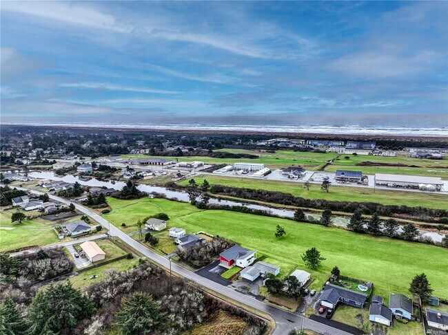 Primary Photo - 514 Canal Dr NE