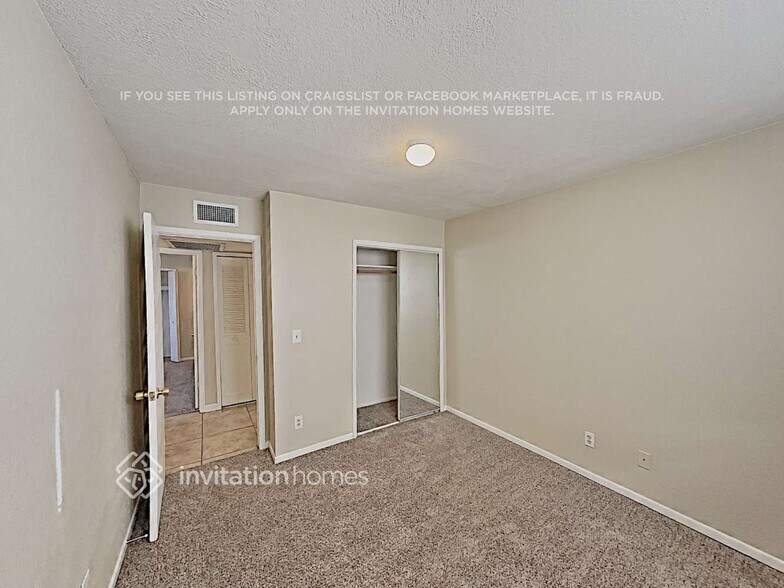 Building Photo - 6424 S 44th St