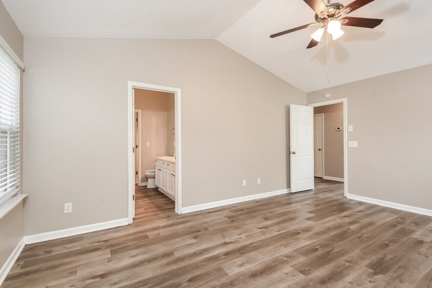 Building Photo - 3033 Sable Run Rd