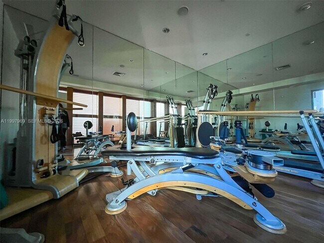 Building Photo - 6899 Collins Ave