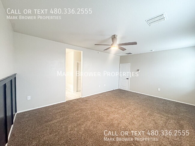 Building Photo - 5223 E Diatomite Dr