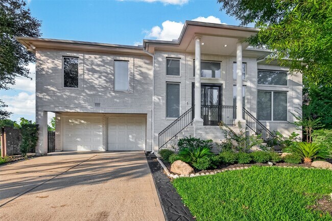 Building Photo - 7203 Timberlake Dr