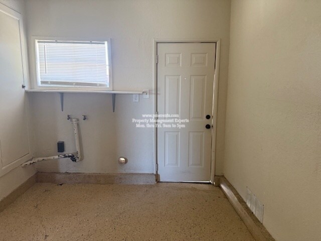 Building Photo - 2837 Inman Ave