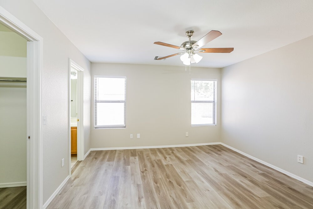 Building Photo - 11240 E Sunland Ave