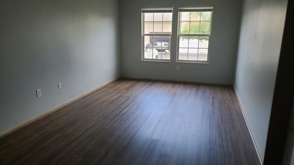 Park Hill Apartments 801 Randy Dr Mount Vernon OH 43050 Apartment