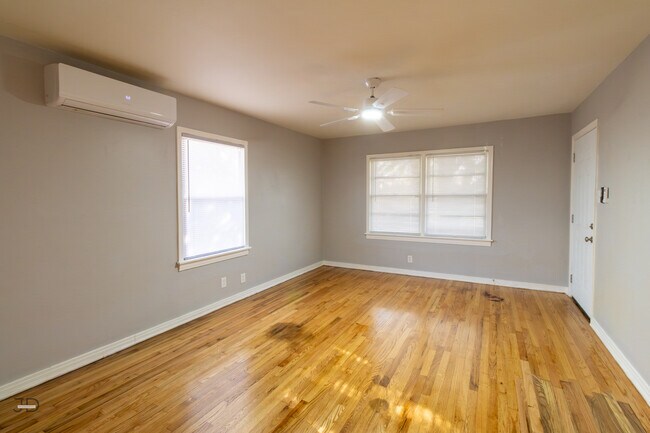 Building Photo - 3206 9th St