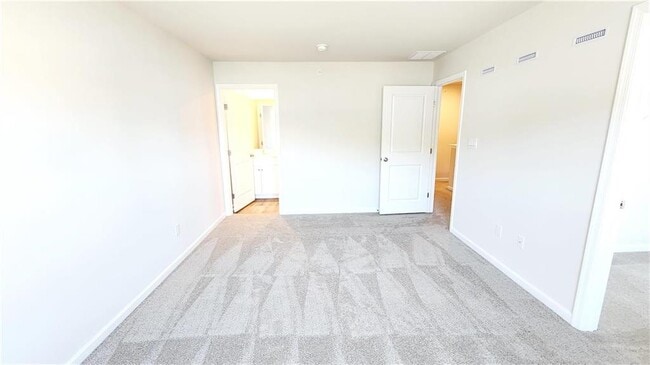 Building Photo - 1132 Martin Rd