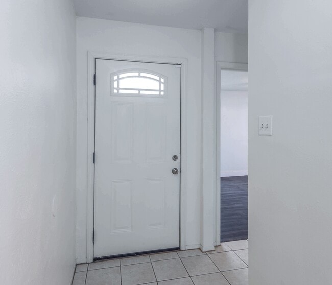 Building Photo - 1703 Wagon Gap Dr