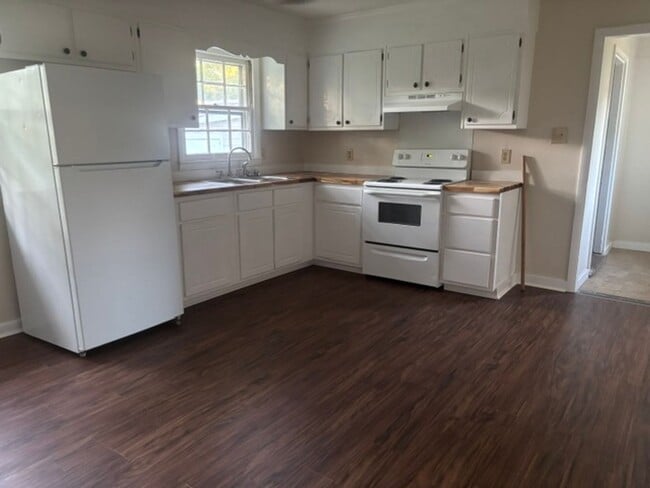 Building Photo - 312 Woodhaven Drive