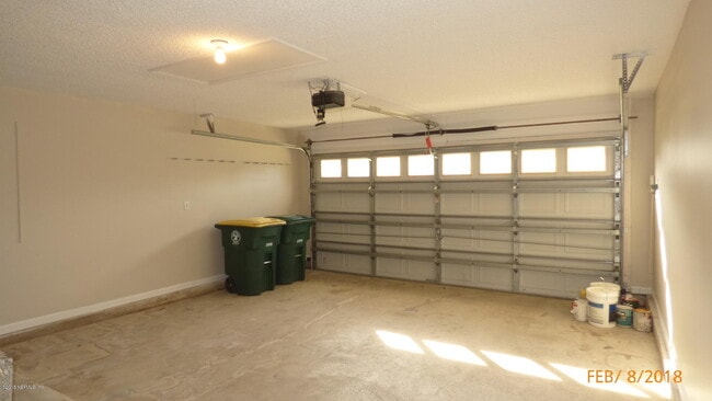 Building Photo - 1685 Aston Hall Ct